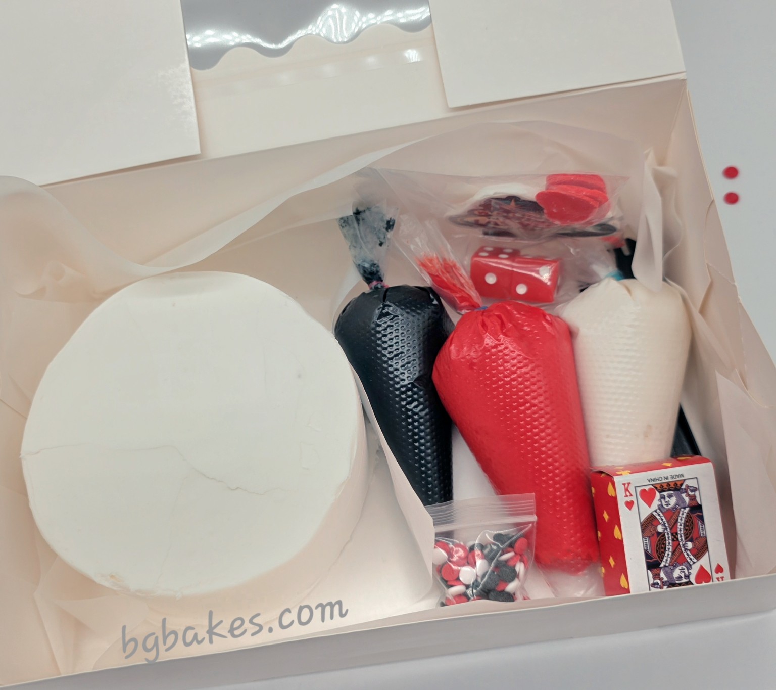 Complete Frost n Fun DIY cake kit
